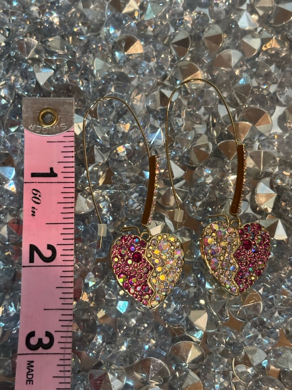 ✨Betsey Johnson Iridescent & Pink Crystal Heart Drop Earrings✨ - Picture 7 of 14